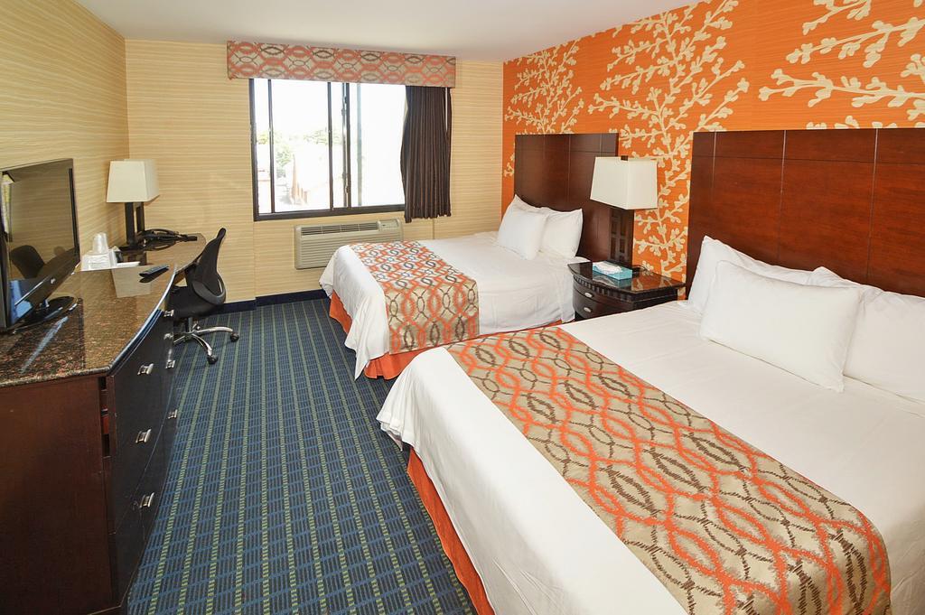 Corona Hotel New York - Laguardia Airport Exterior photo