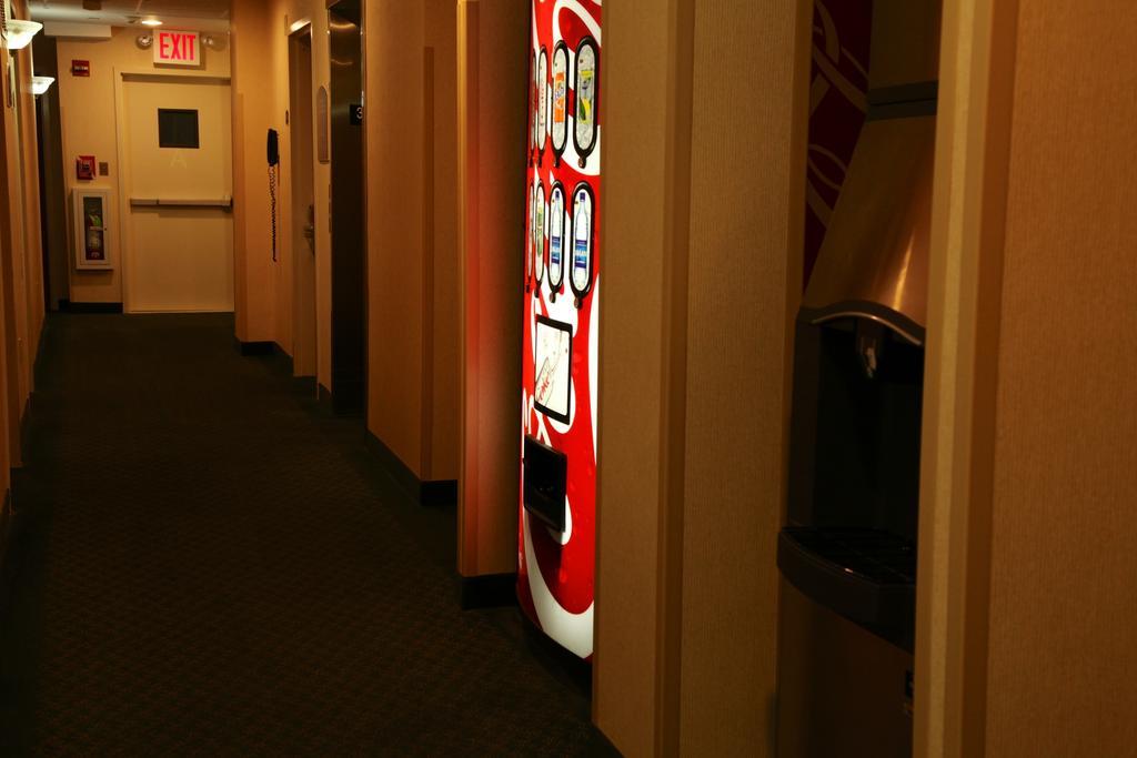 Corona Hotel New York - Laguardia Airport Exterior photo