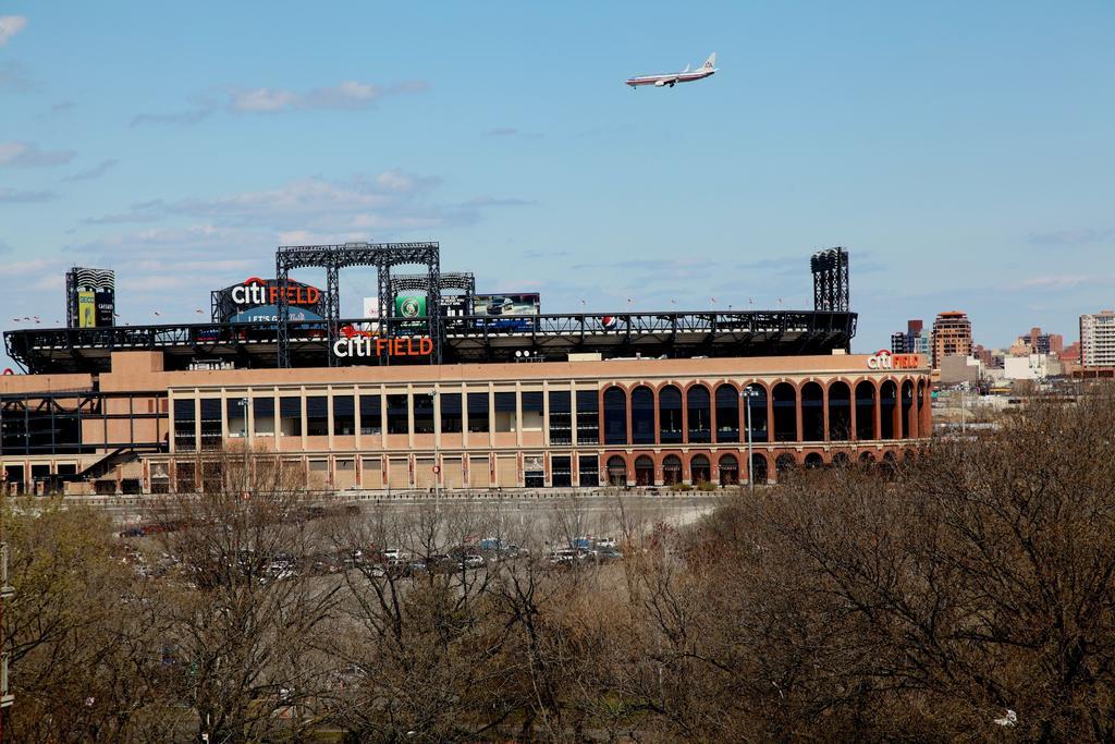 Corona Hotel New York - Laguardia Airport Exterior photo